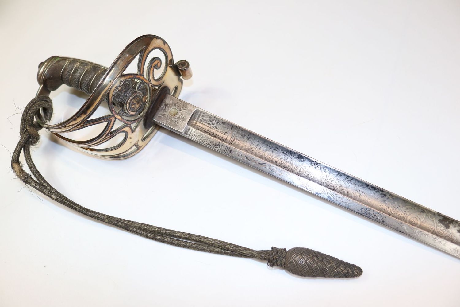 3rd Worcestershire Rifle Volunteers Sword by Reeves with Heraldic Crest