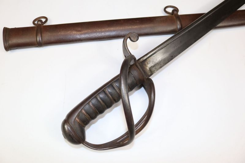 Early Victorian 1821 Pattern Light Cavalry Officer's Sword by Scarce Maker