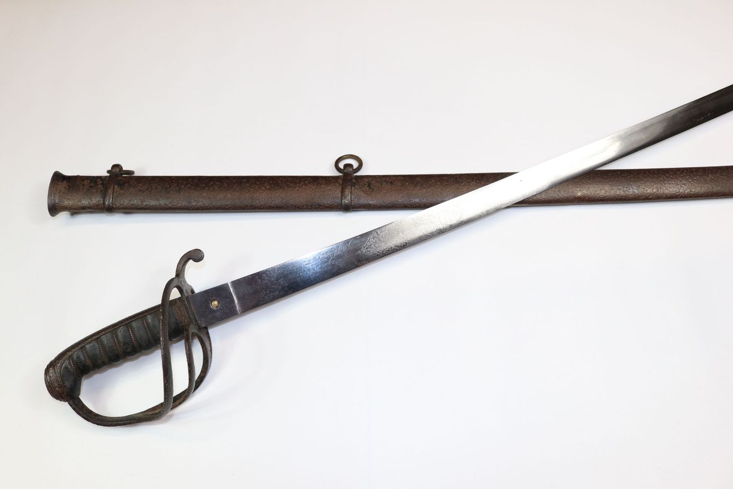 Light Cavalry Officer's Sword by Andrews with Flat Solid Blade Light Cavalry Officer's Sword by Andrews with Flat Solid Blade