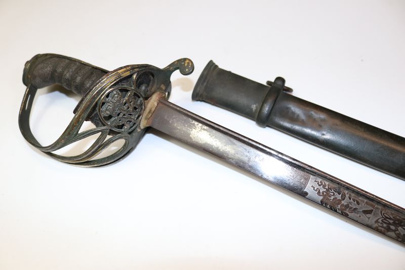 William IV 1822 Pattern Infantry Officer's Sword with Crest and Dedication