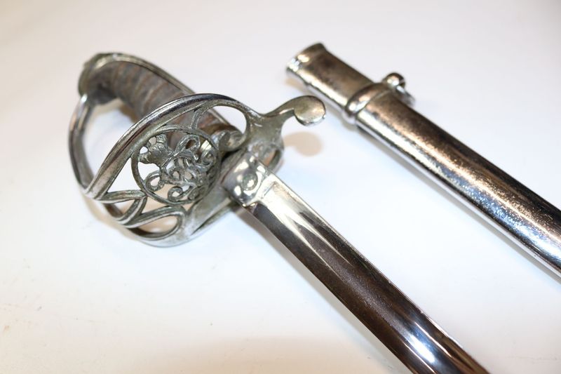 Victorian Piquet Weight 1845 Pattern Infantry Officer's Sword
