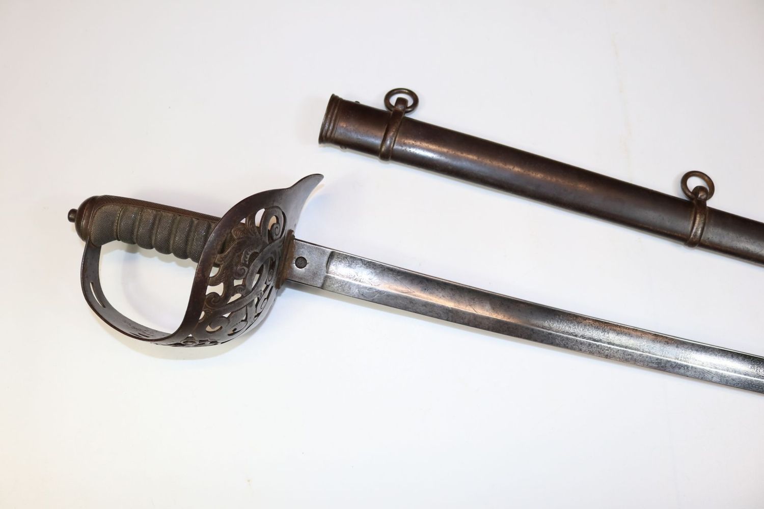 Victorian Infantry Officer's Sword with 1845 Pattern Blade & 1895 Pattern Hilt Victorian Infantry Officer's Sword with 1845 Pattern Blade & 1895 Pattern Hilt