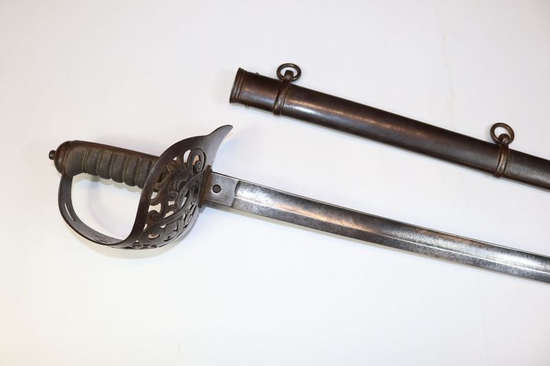 Victorian Infantry Officer's Sword with 1845 Pattern Blade & 1895 Pattern Hilt