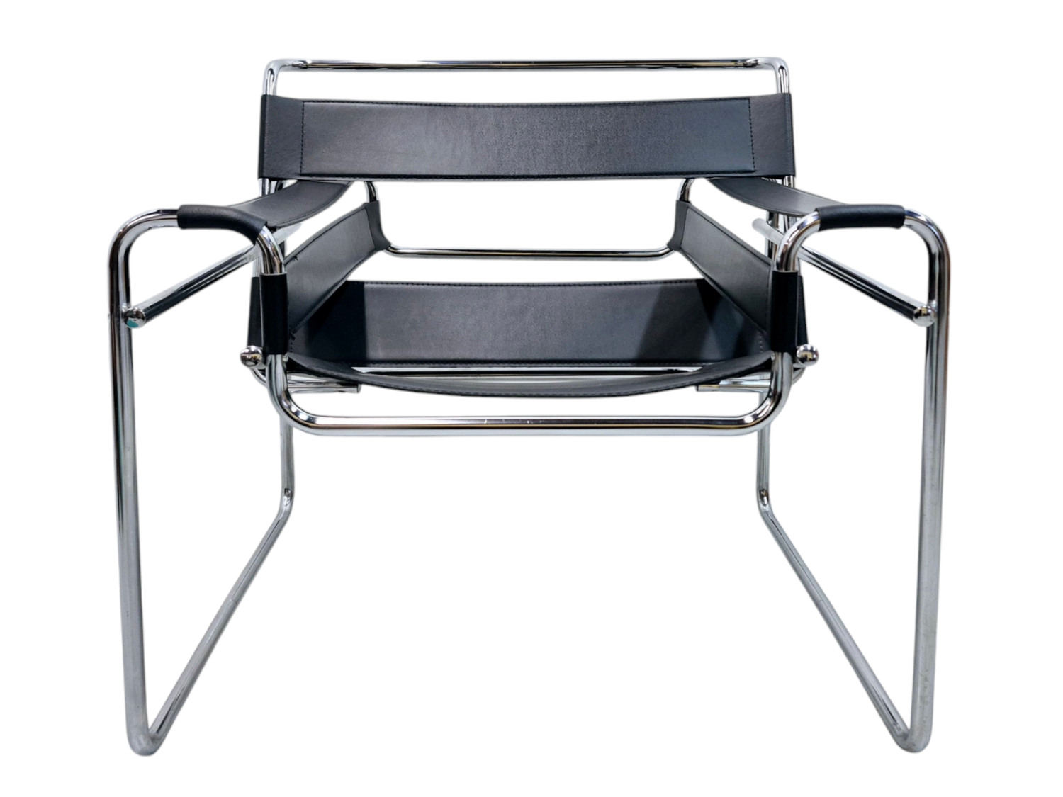 B3 Wassily Black Leather Lounge Chair by Marcel Breuer (Reproduction)