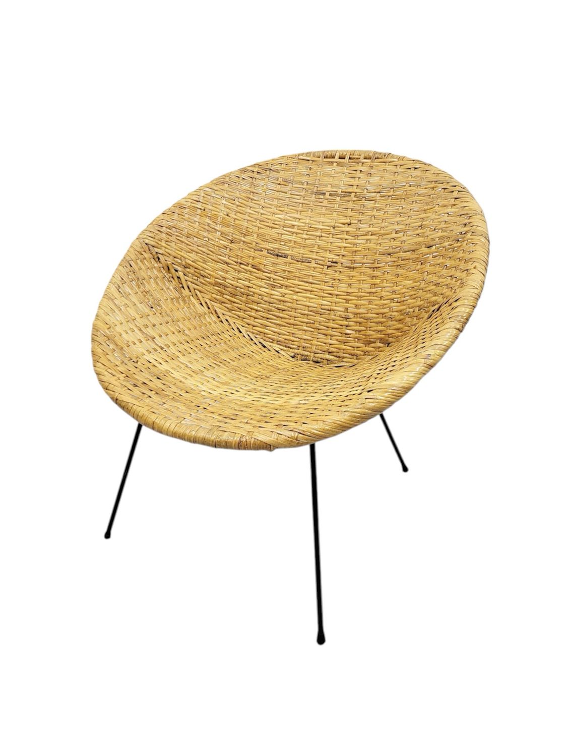 Mid Century Rattan Lounge Chair / Patio Chair