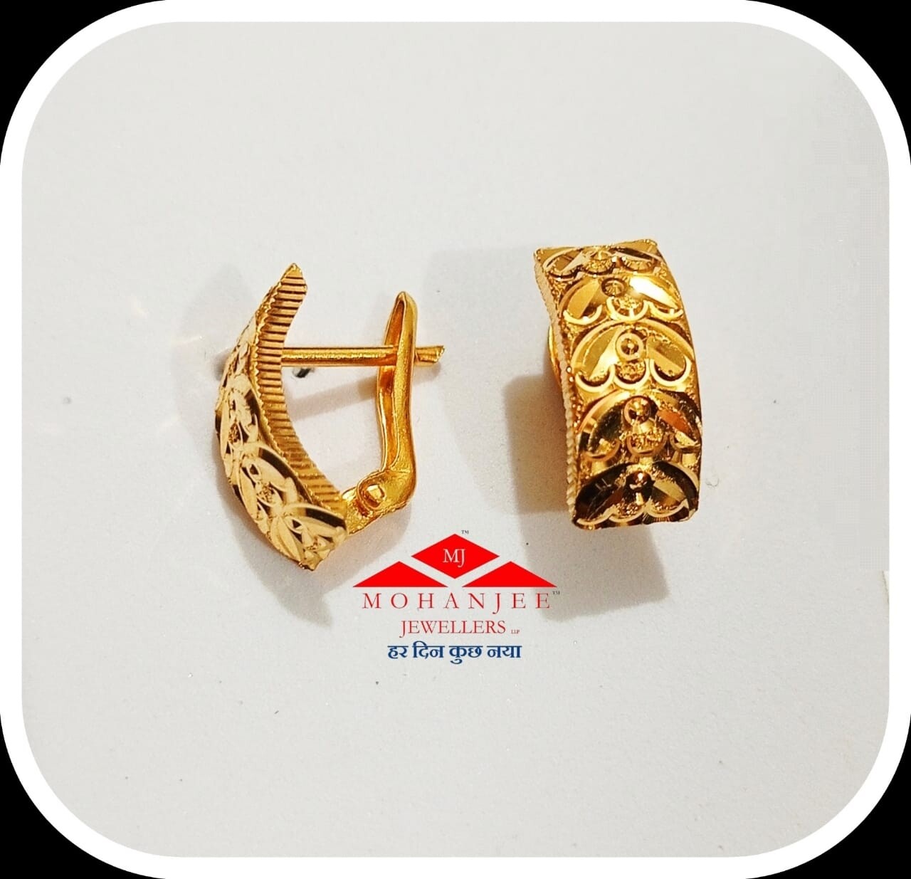 Flowtich Gold Earrings