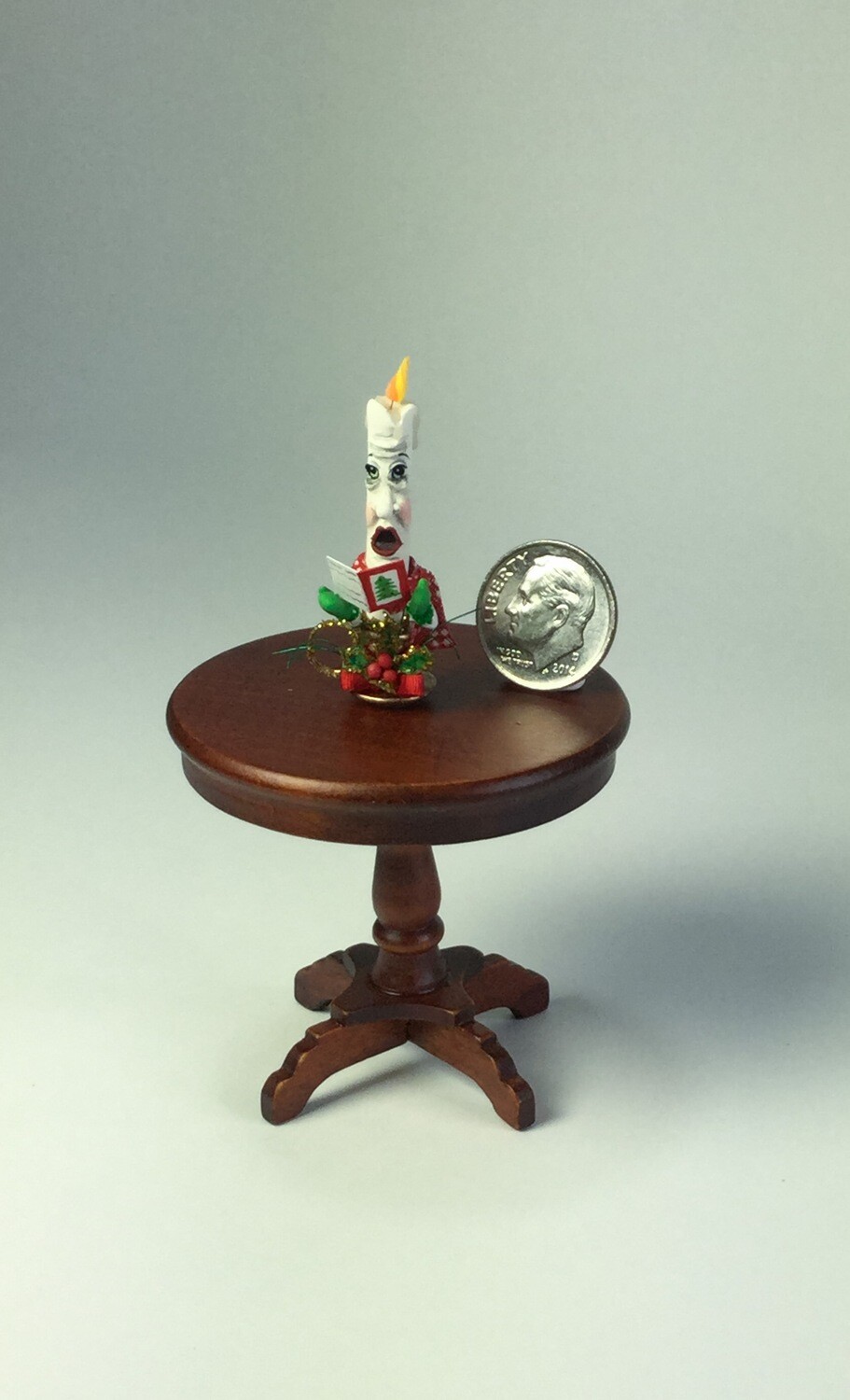 Christmas Caroler Candle (2)