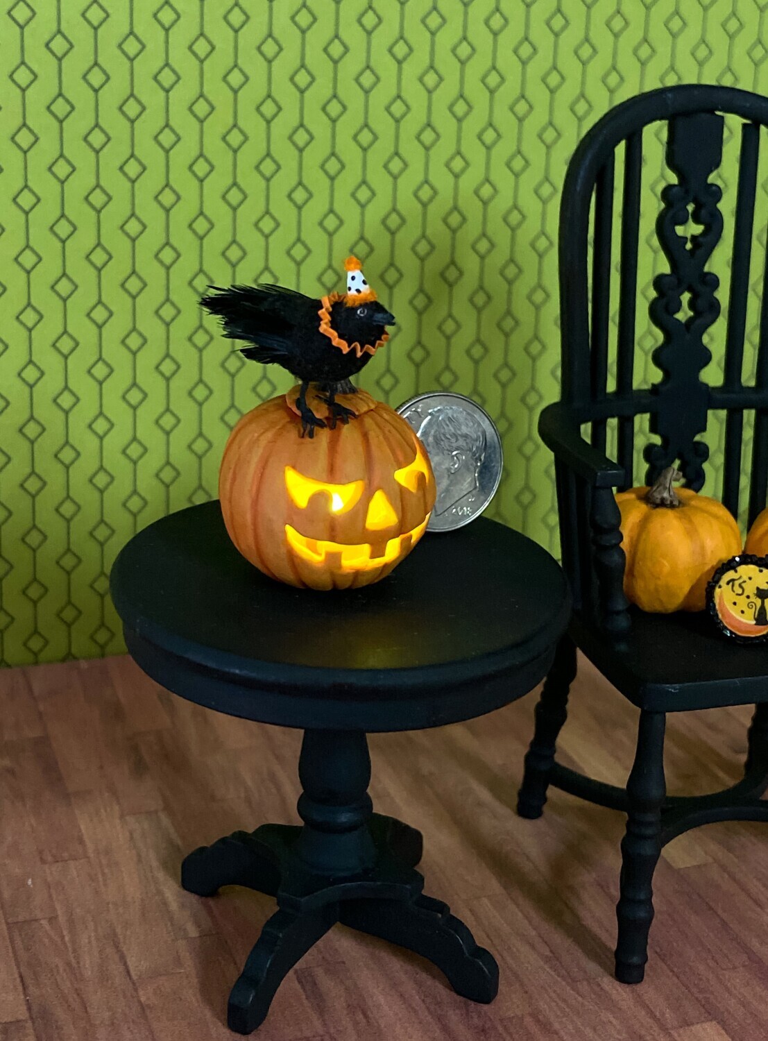 1:12 Scale Halloween Crow On Illuminated Jack-O-Lantern