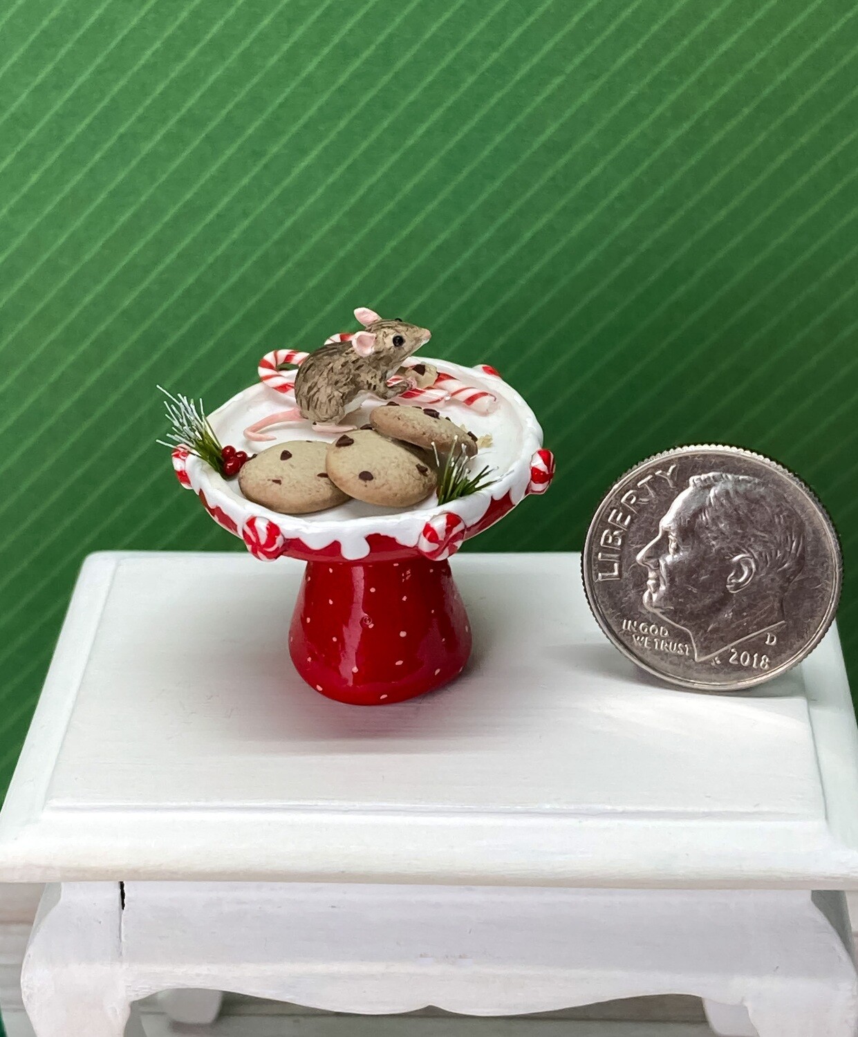 1:12 Scale Mouse On Cookie Tray
