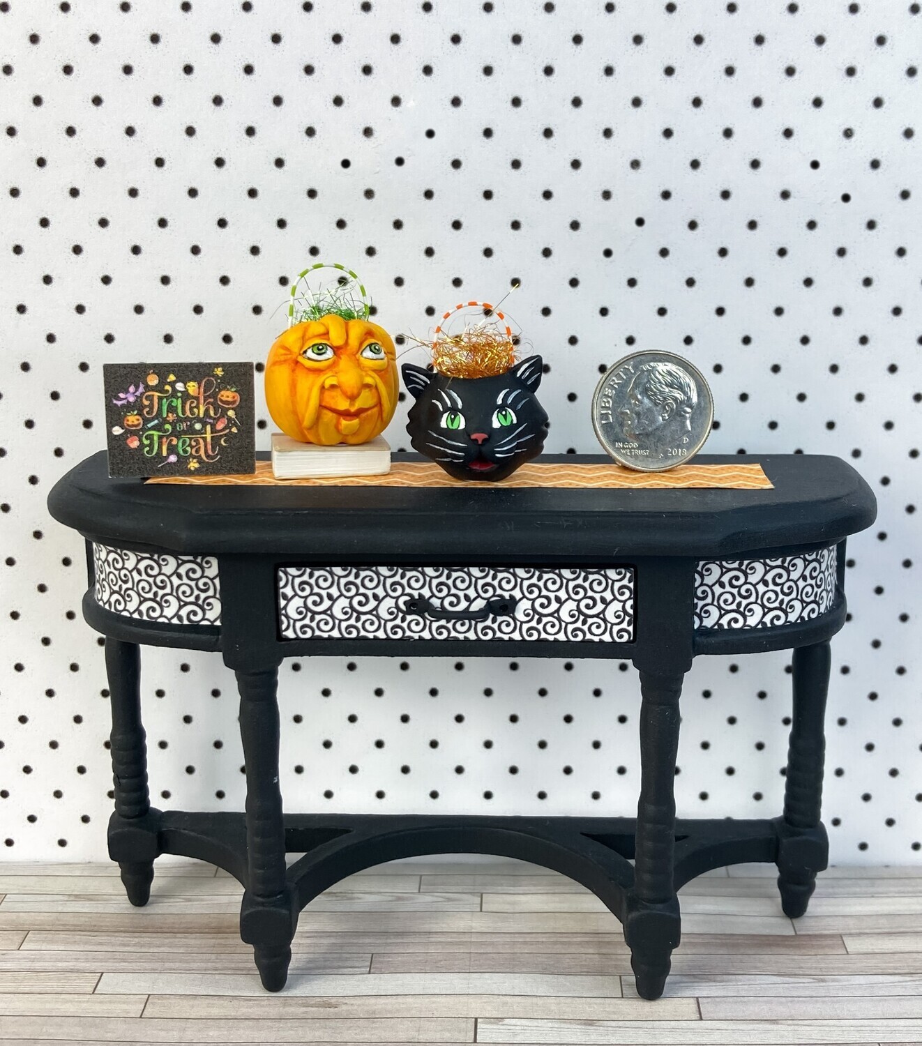 1:12 Scale Jack-O-Lantern Bucket
