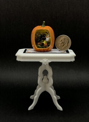 1:12 Scale Illuminated Halloween Pumpkin Diorama