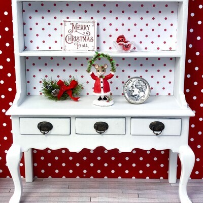 ​1:12 Scale Miss Mouse Christmas Figurine