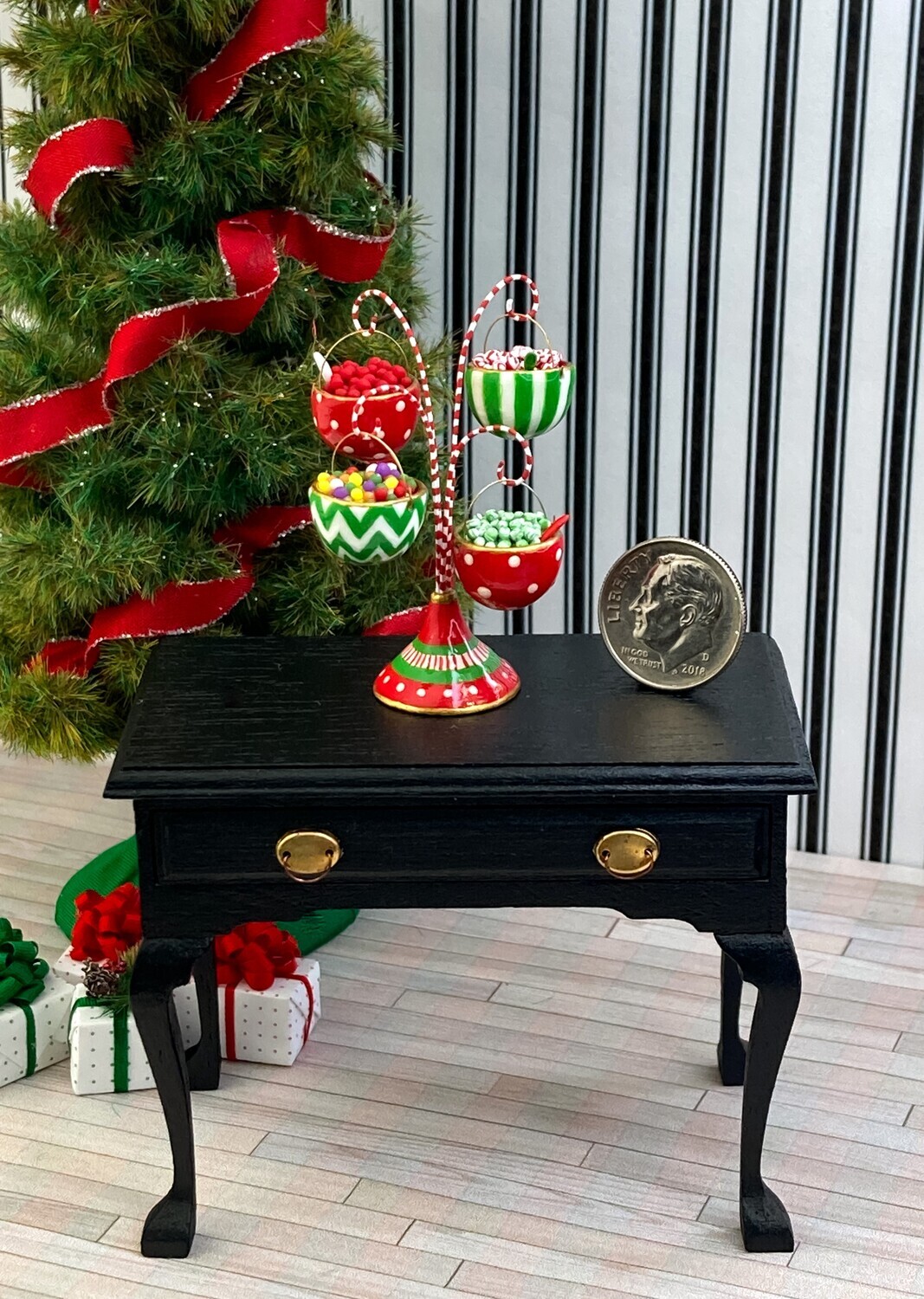 1:12 Scale Christmas Treat Server
