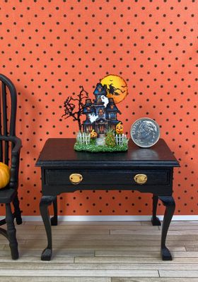 ​1:12 Scale Illuminated Haunted House Display