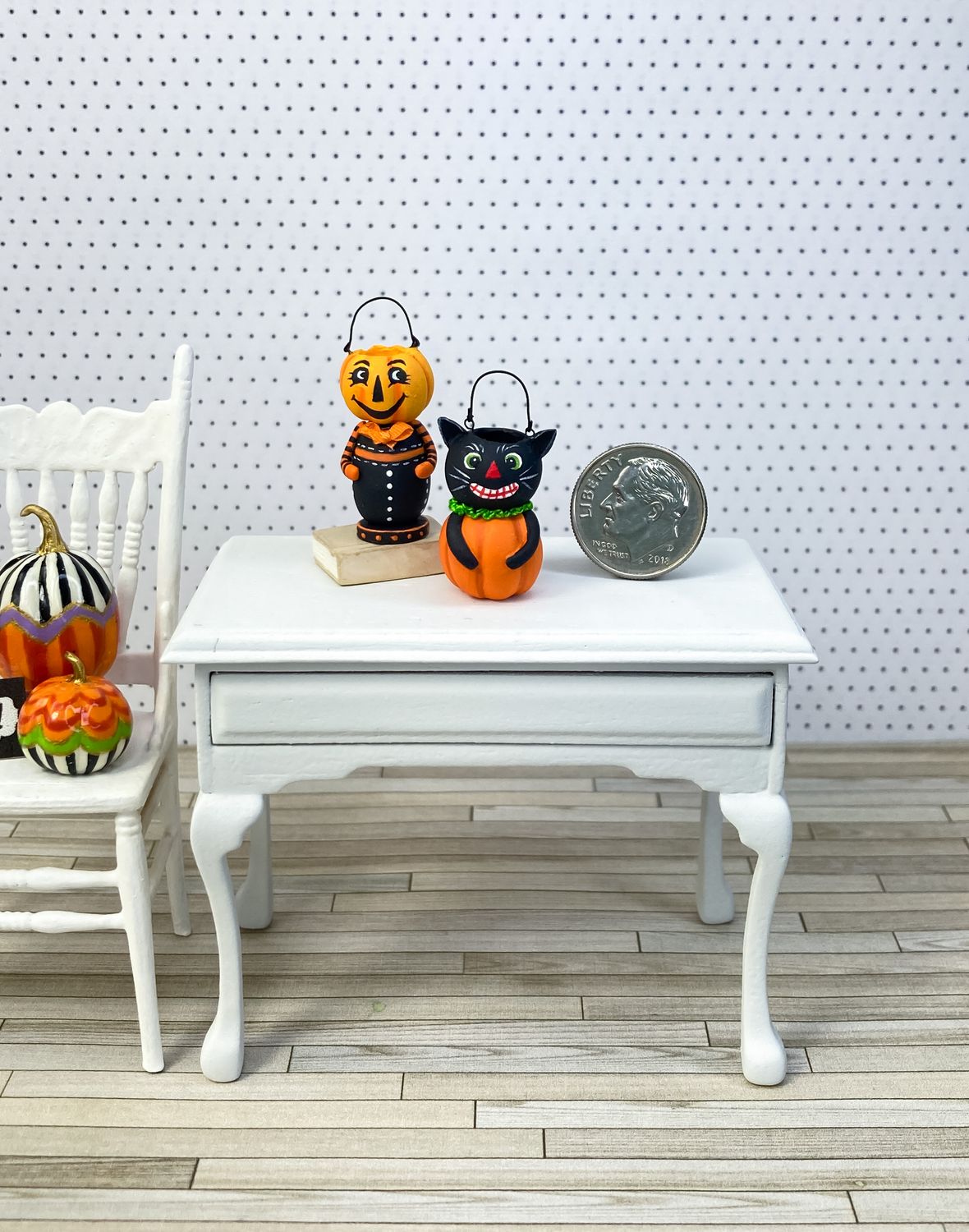 1:12 Scale Halloween Cat Treat Bucket