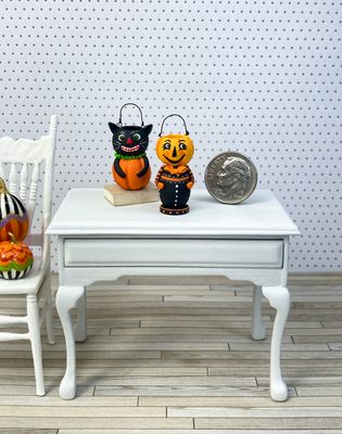 ​1:12 Scale Halloween Jack-O-Lantern Man Treat Bucket