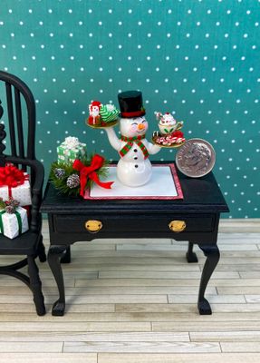 ​1:12 Scale Snowman Christmas Tabletop Server With Treats