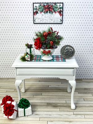 1:12 Scale Christmas Arrangement
