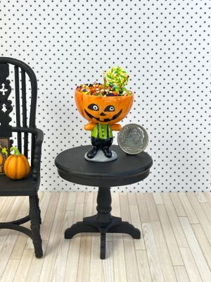 1:12 Scale Jack-O-Lantern Man Candy Bowl
