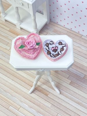 1:12 Scale Valentines Box Of Chocolates