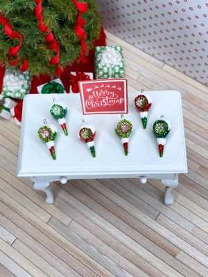 1:12 Scale Miniature Vintage Style Snow Cap Indent Christmas Ornaments