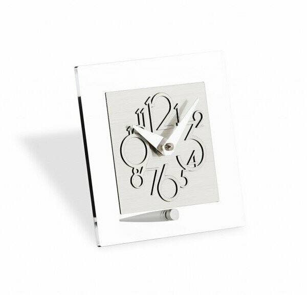 Orologio "OROLOGI DA TAVOLO DI DESIGN METROPOLIS"