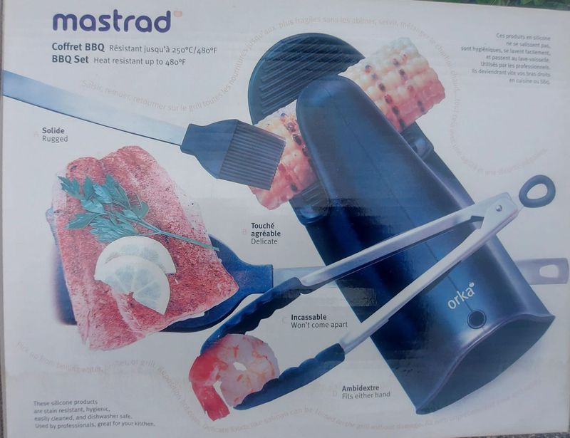 Cofanetto attrezzi par barbecue -MASTRAD-