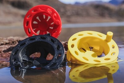 Trout - Plastic reel fly fishing casting