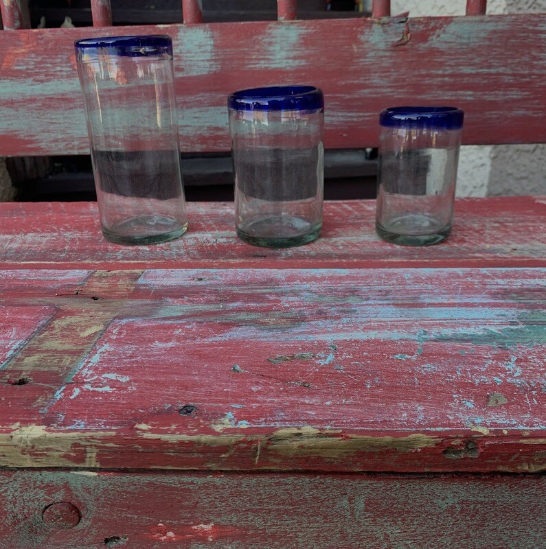 Blue Rim Clear Drinking Cups