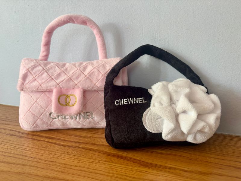 Chewnel Handbag Black