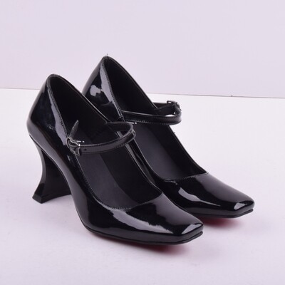 3829 Shoes - Black . V leather