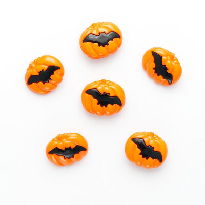 Pumpkin Bat Buttons Size 34