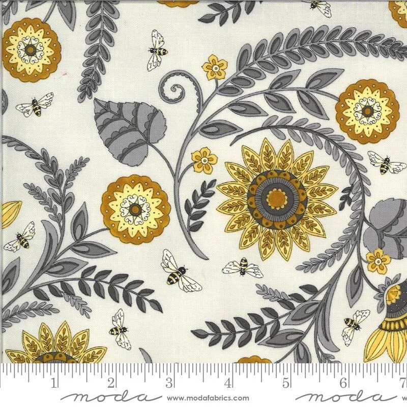 Deb Strain - Moda - Bee Grateful - Large Floral - 19961-13 - Dove Grey - W00.2