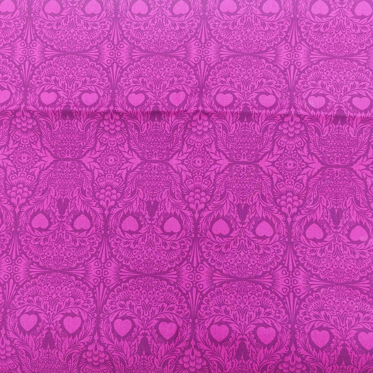 Tula Pink - Out Of Print - De La Luna - Sugar Skulls - PWTP111 - Purple- Fat Quarter - Fab13
