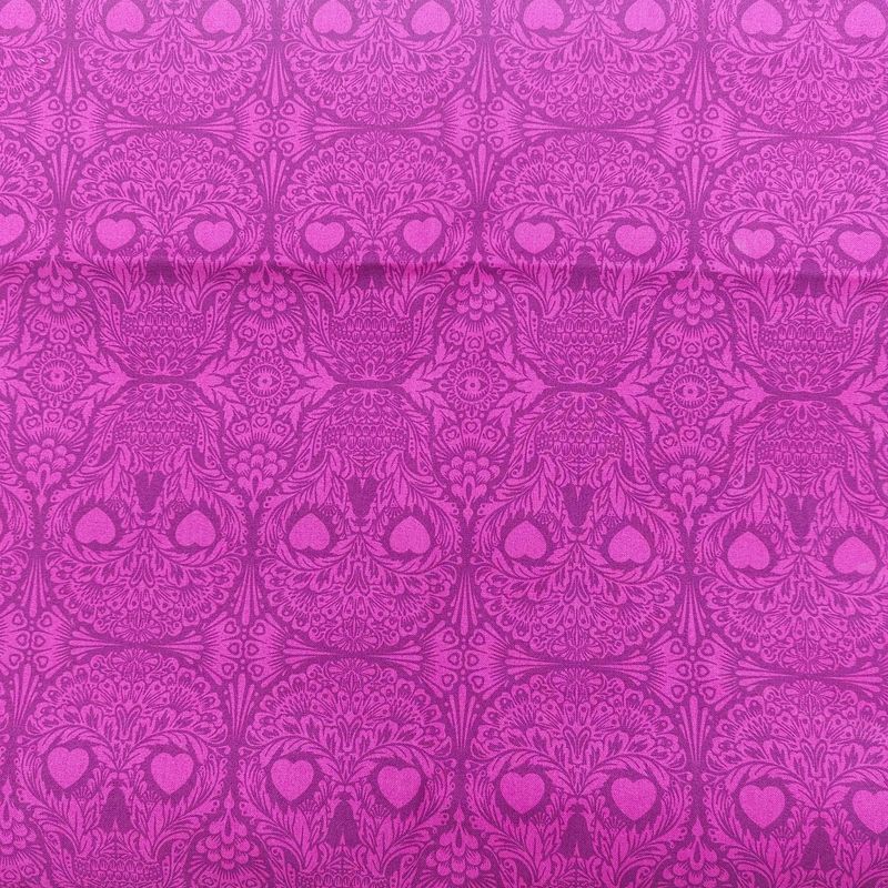 Tula Pink - Out Of Print - De La Luna - Sugar Skulls - PWTP111 - Purple- Fat Quarter - Fab13