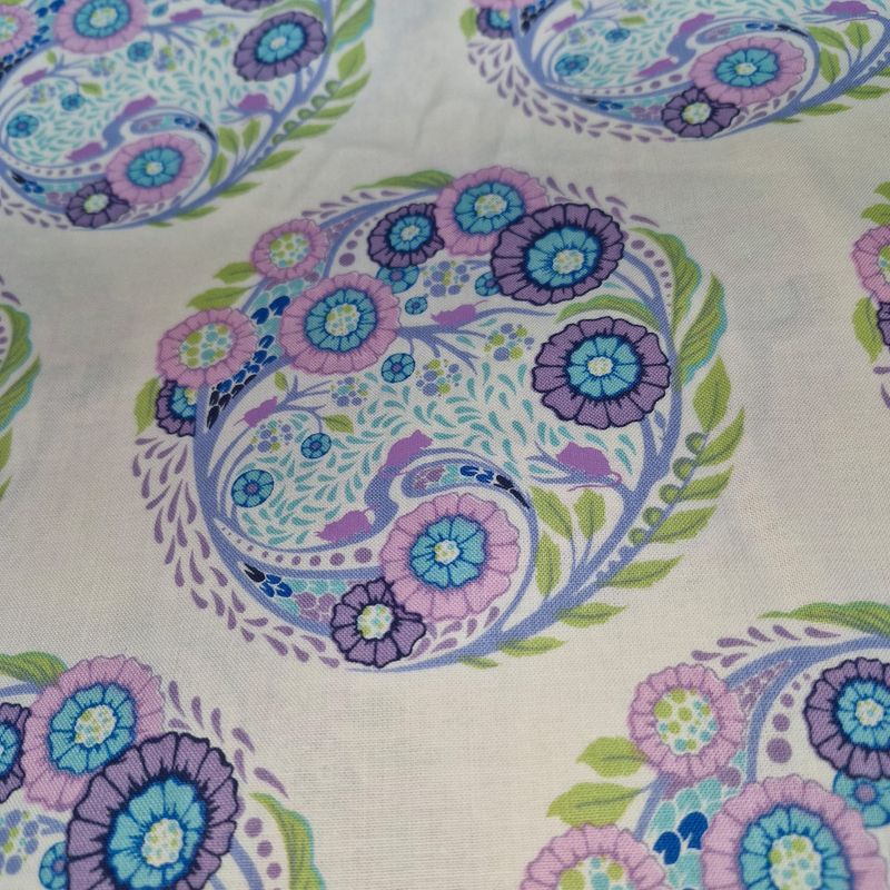 Tula Pink - Out Of Print - Parisville - Topiary - Cream & Lilac - PWTP003 - Fat Quarter - Fab45