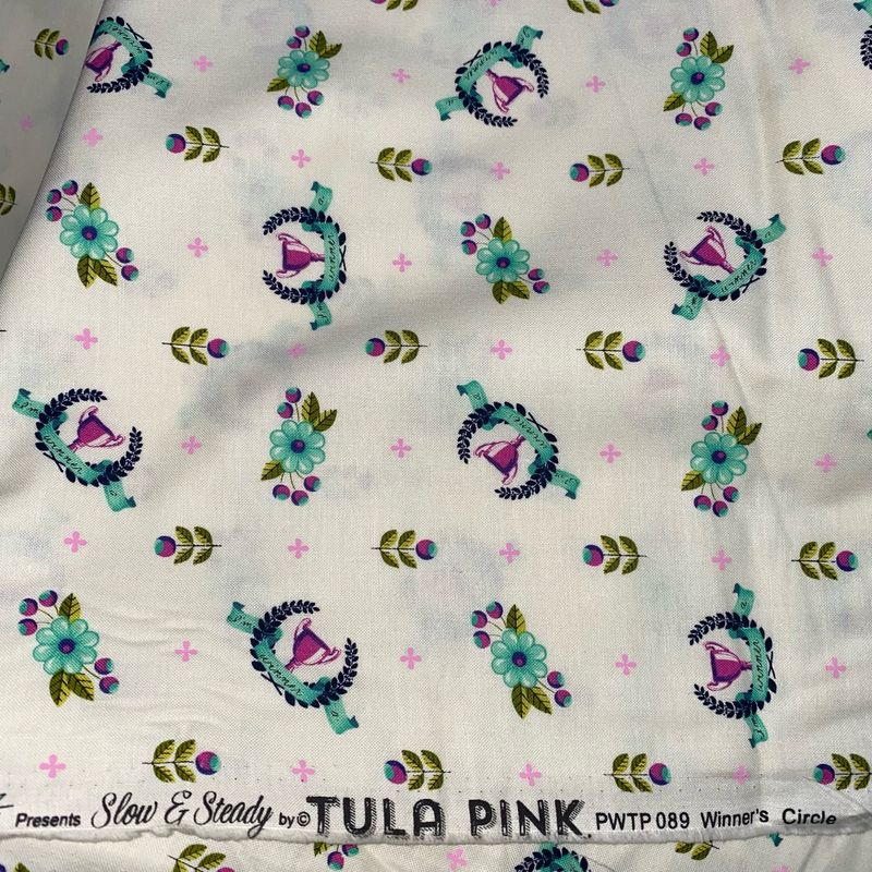 Tula Pink - Out Of Print - Slow & Steady - Winner’s Circle - Cream - PWTP089 - Fat Quarter - Fab107