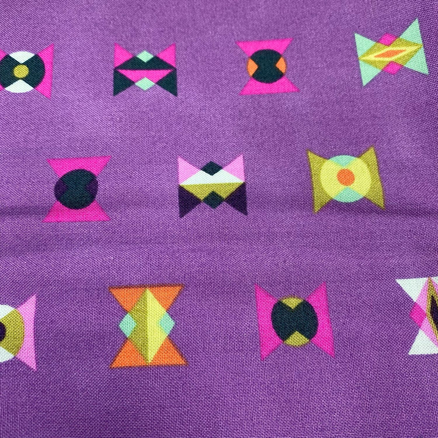 Tula Pink - Out Of Print - Spirit Animal - Arrow Heads - Purple - PWTP043 - Fat Quarter - Fab69