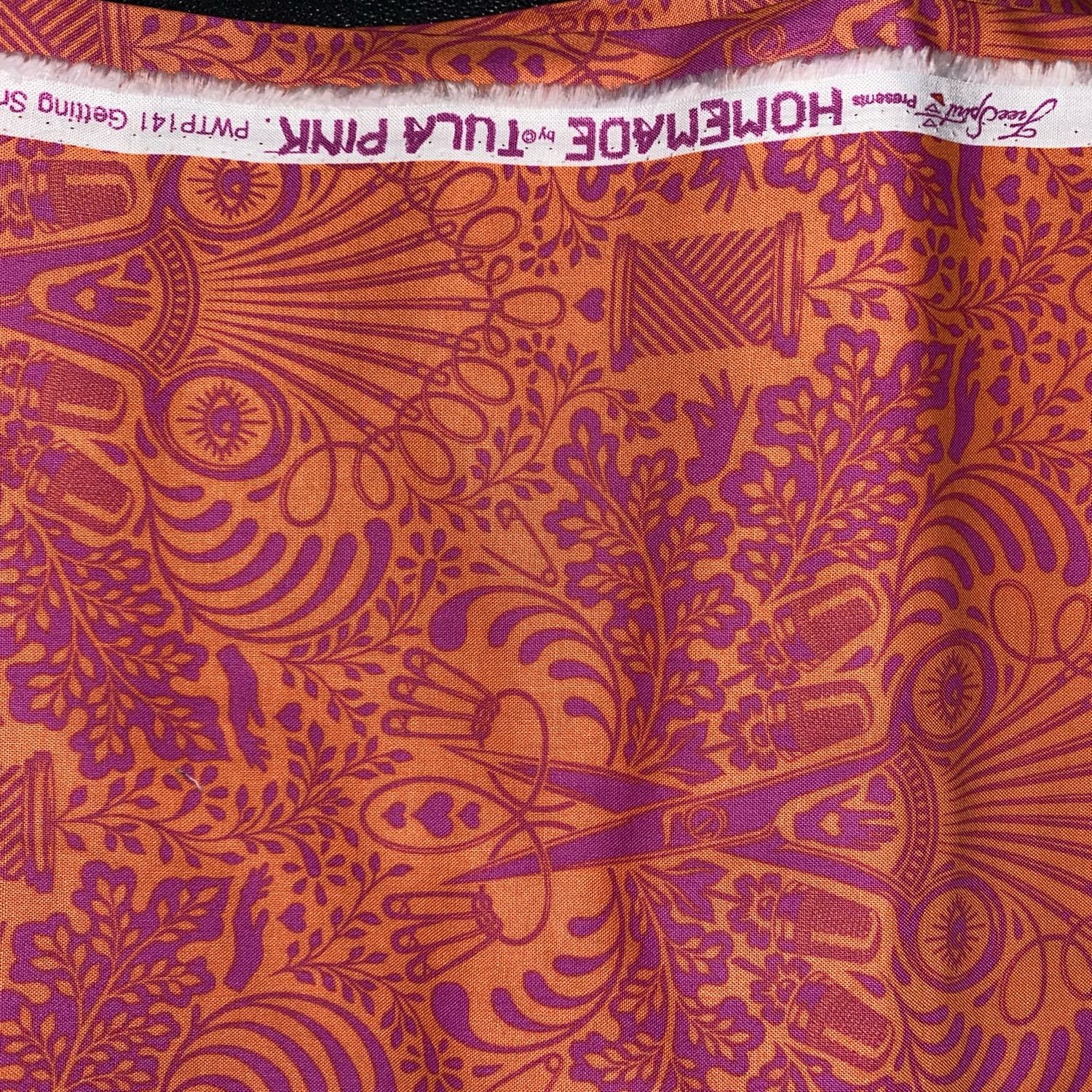 Tula Pink - Out Of Print - Homemade - Getting Snippy - Orange - PWTP141 - Fat Quarter - Fab75