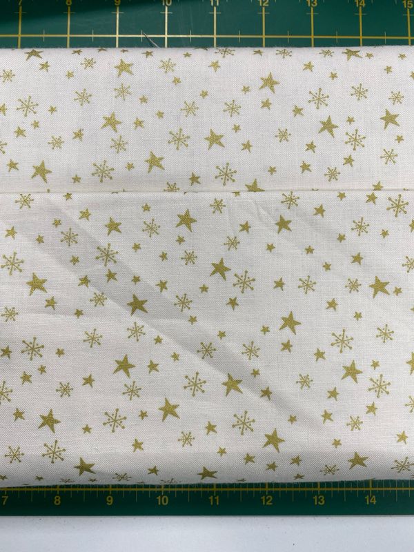 Makower - Metallic Gold Stars - 1668-Q - Cream - W15.2 - Christmas