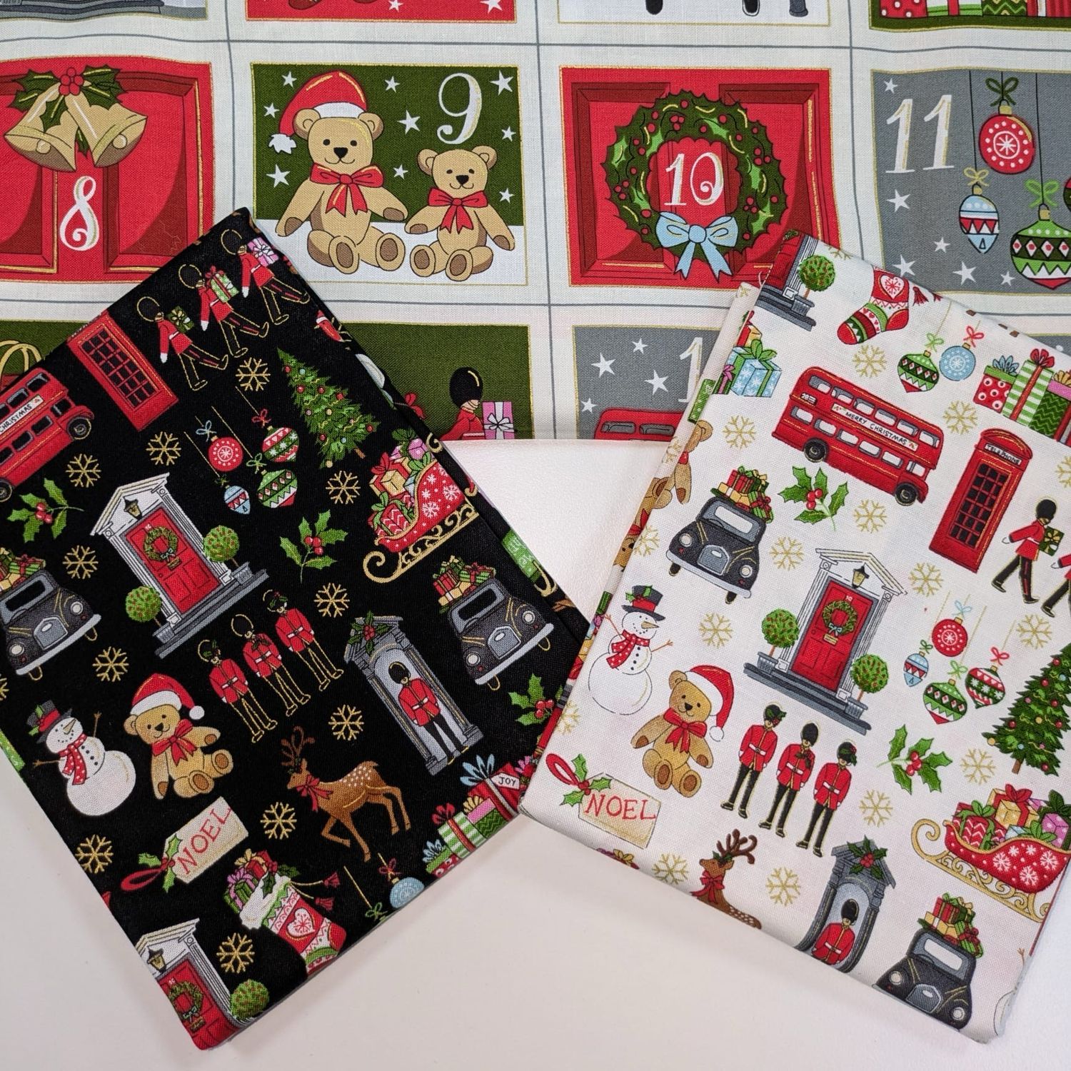 Makower - London Christmas 1/2m Bundle - 1 * 23” Panel - 1/2m 2370-X & 1/2m 2370-Q - Pod13