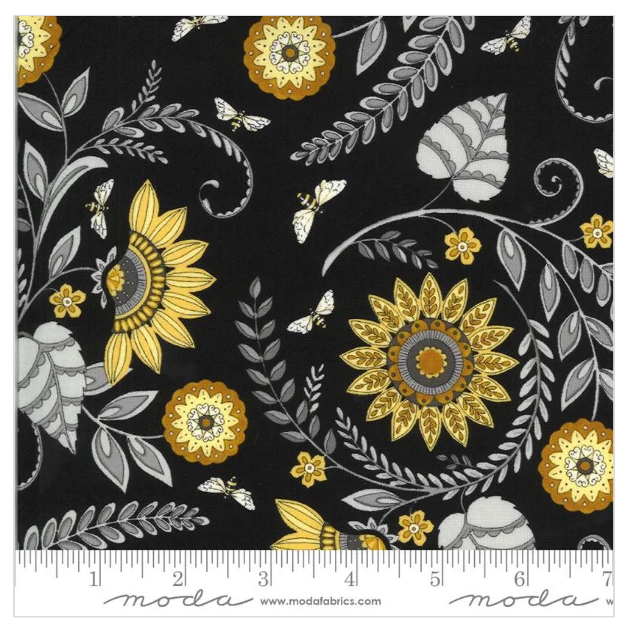 Deb Strain - Moda - Bee Grateful - Large Floral - 19961-14 - Black - W00.2