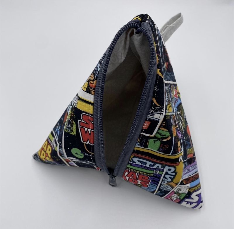 iQuilt Star Wars Dark Fabric Triangle Pod Sewing Kit - Makes 2