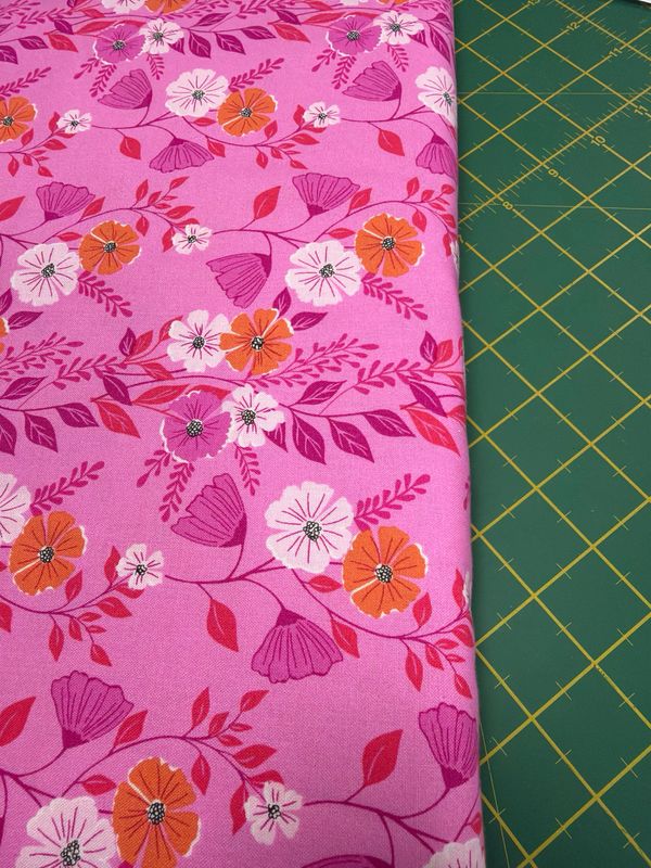Makower - Stephanie Organes - Memories Unfolded - 1426-E - Martha’s Vineyard - Pink - 25cm By WoF - R1
