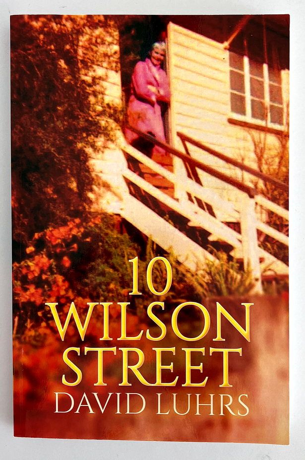 10 Wilson Street by David Luhrs