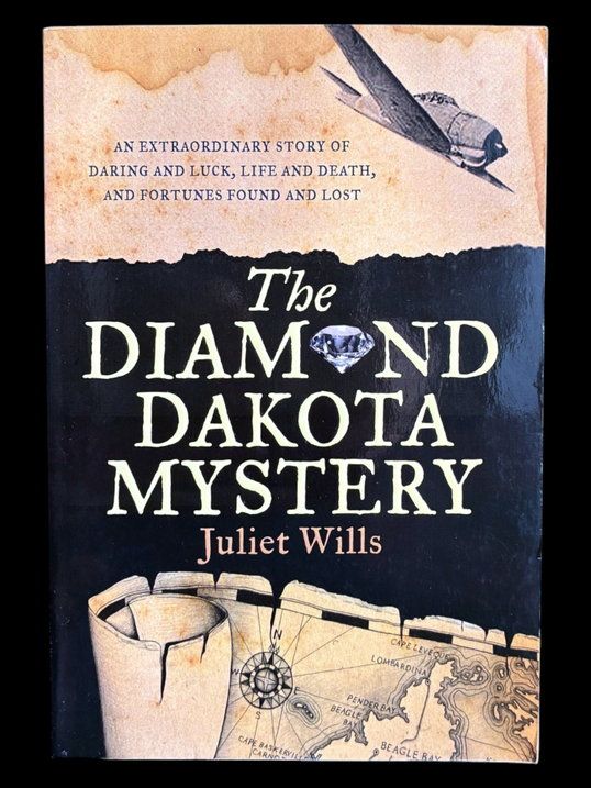 The Diamond Dakota Mystery by Juliet Wills and Marianne van Velzen