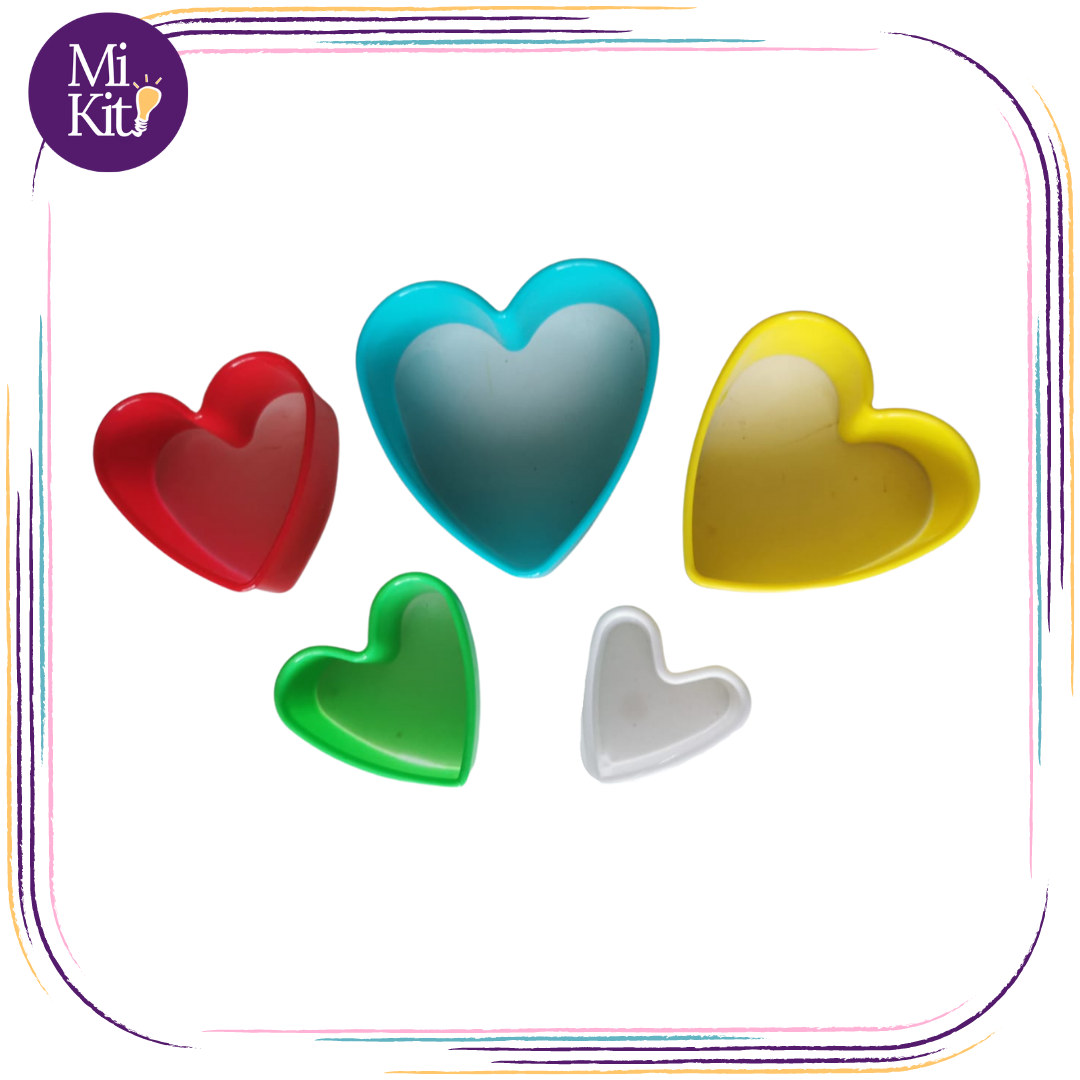 Cortadores en forma de corazón plásticos