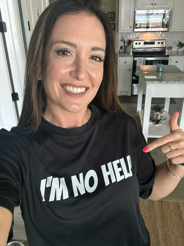 I&#39;M NO HELP T-shirt