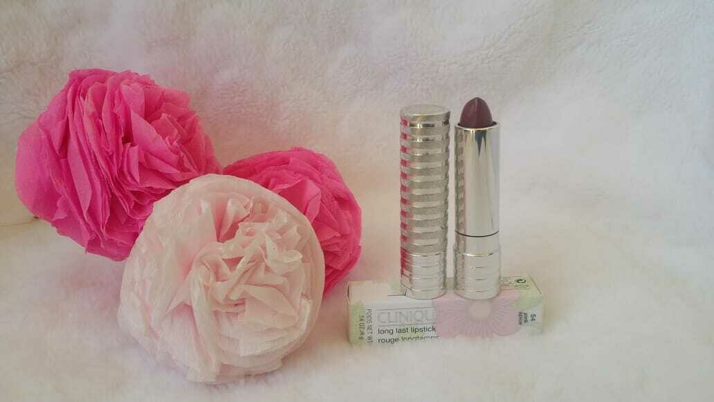 DRAMATICALLY DIFERENT LIPSTICK SHAPING LIP COLOUR
