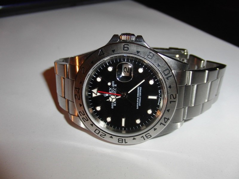 Rolex Oyster Perpetual Explorer II 16570